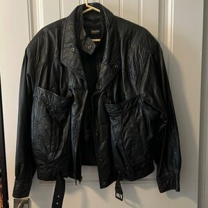 Men’s size Large vintage leather jacket